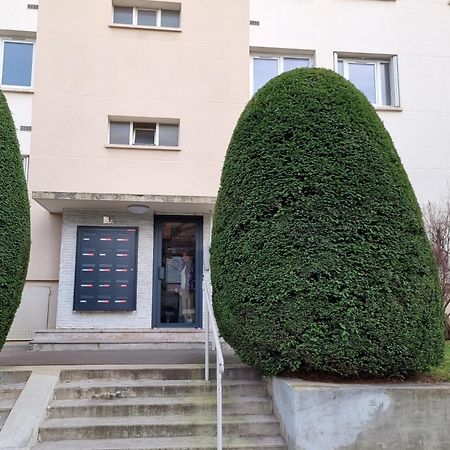 Cathedrale, Champagne Near, Park And Stores Close Reims Exterior foto